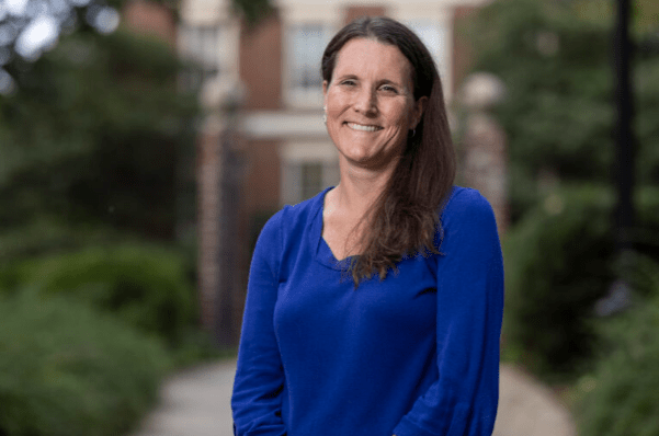 Personnel, payroll manager places emphasis on&nbsp;teamwork￼